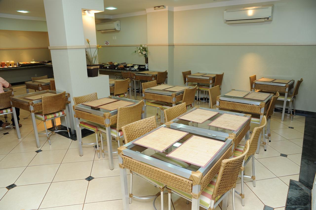 Hotel Paranoá Guaíra Kültér fotó